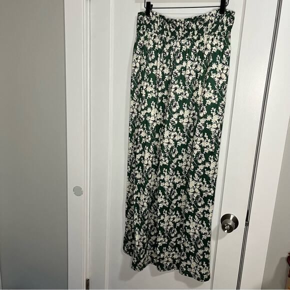 Hutch Anthropologie Wide Leg White and Green Floral Pull On Pants - Picture 14 of 16